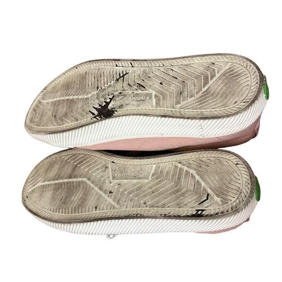 Cariuma OCA Low Canvas Sneakers in Rose Size 8.5 - Picture 7 of 10